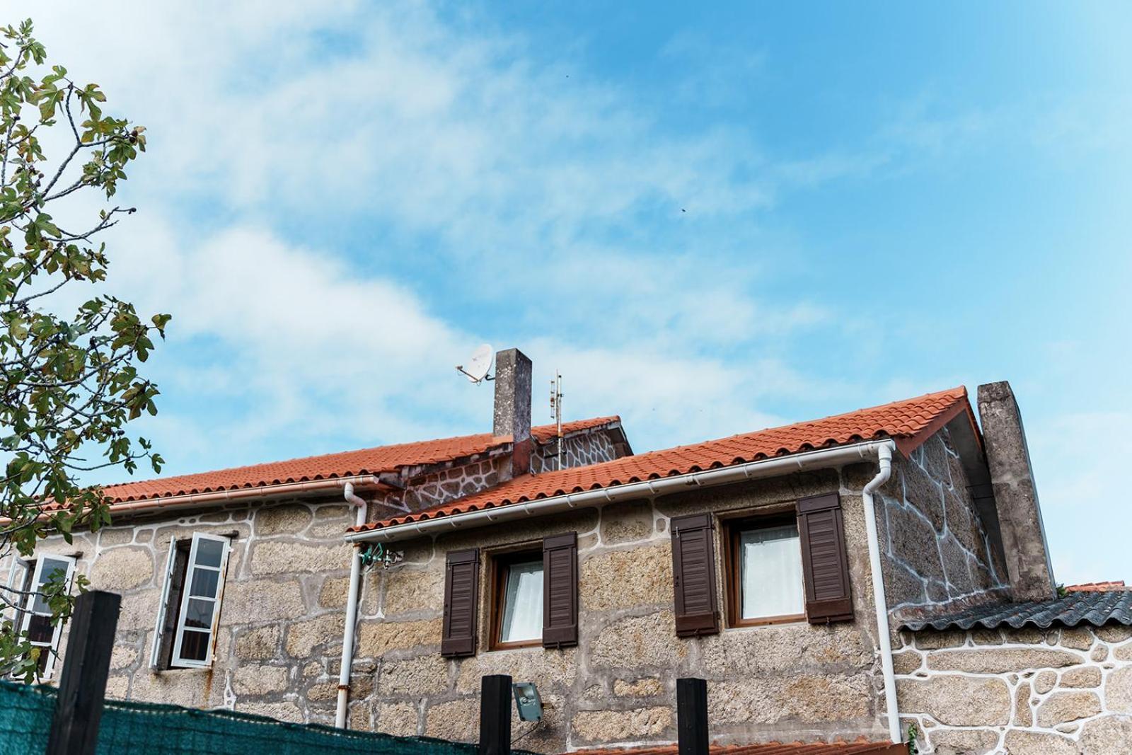 O Fogar Do Carpinteiro Villa การ์โนตา ภายนอก รูปภาพ